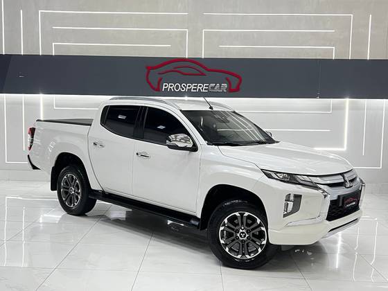MITSUBISHI L200 TRITON 2.4 16V TURBO DIESEL SPORT HPE-S CD 4P 4X4 AUTOMÁTICO